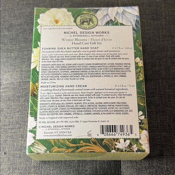 Michel Design Works Winter Blooms Hand Care Gift Set - White and Green - Picture 2 of 4